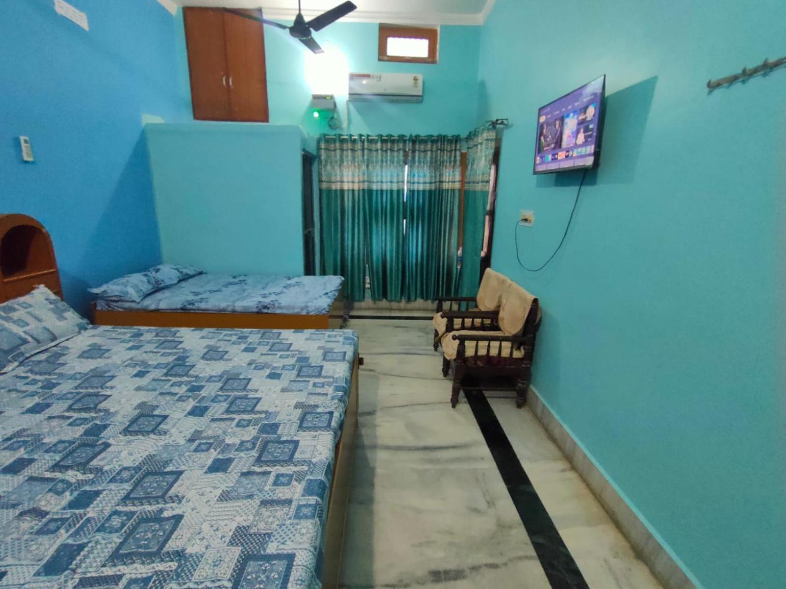 Shyam With Ground Floor Comforts Homestay Ayodhya