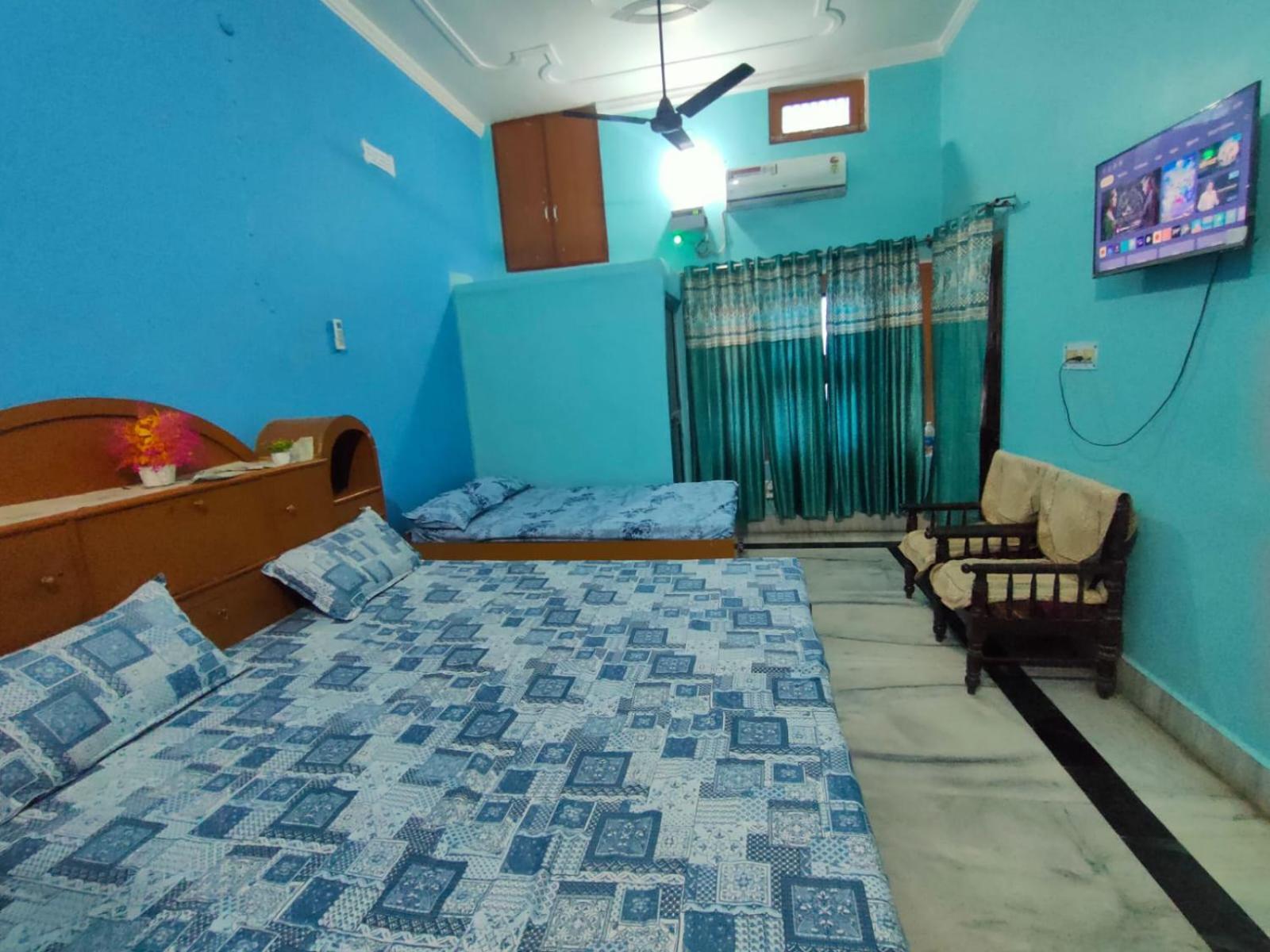 Shyam With Ground Floor Comforts Homestay Ayodhya